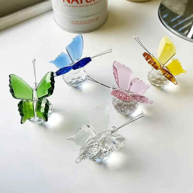 E2 Crystal Butterfly With Ball Figurine Home Wedding Decoration Glass Craft Collection Table