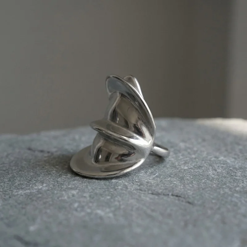 CarlidanaEuropean and American style spiral twisted fluid open ring, multi-layered winding vortex, unique and exaggerated design