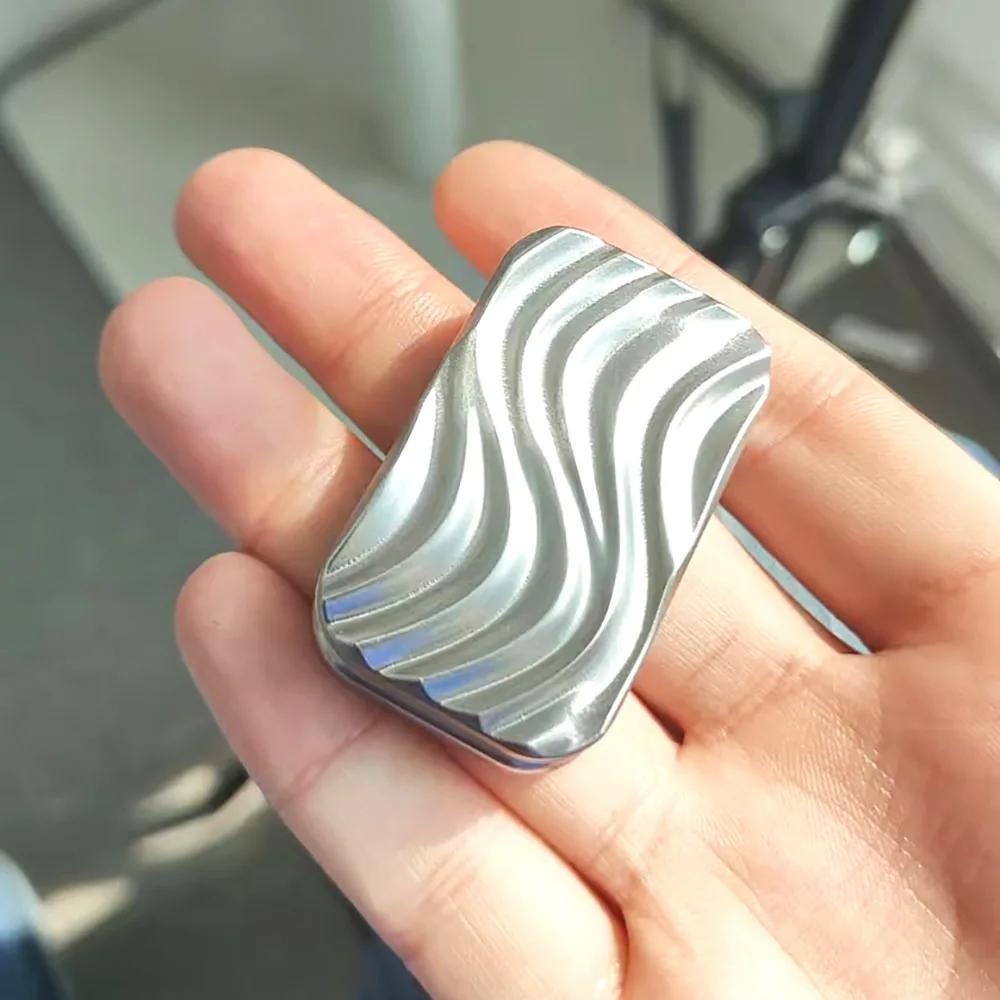 Slidejoy EDC's New Titanium Alloy Unlimited Magnetic Push-card Decompression Toy