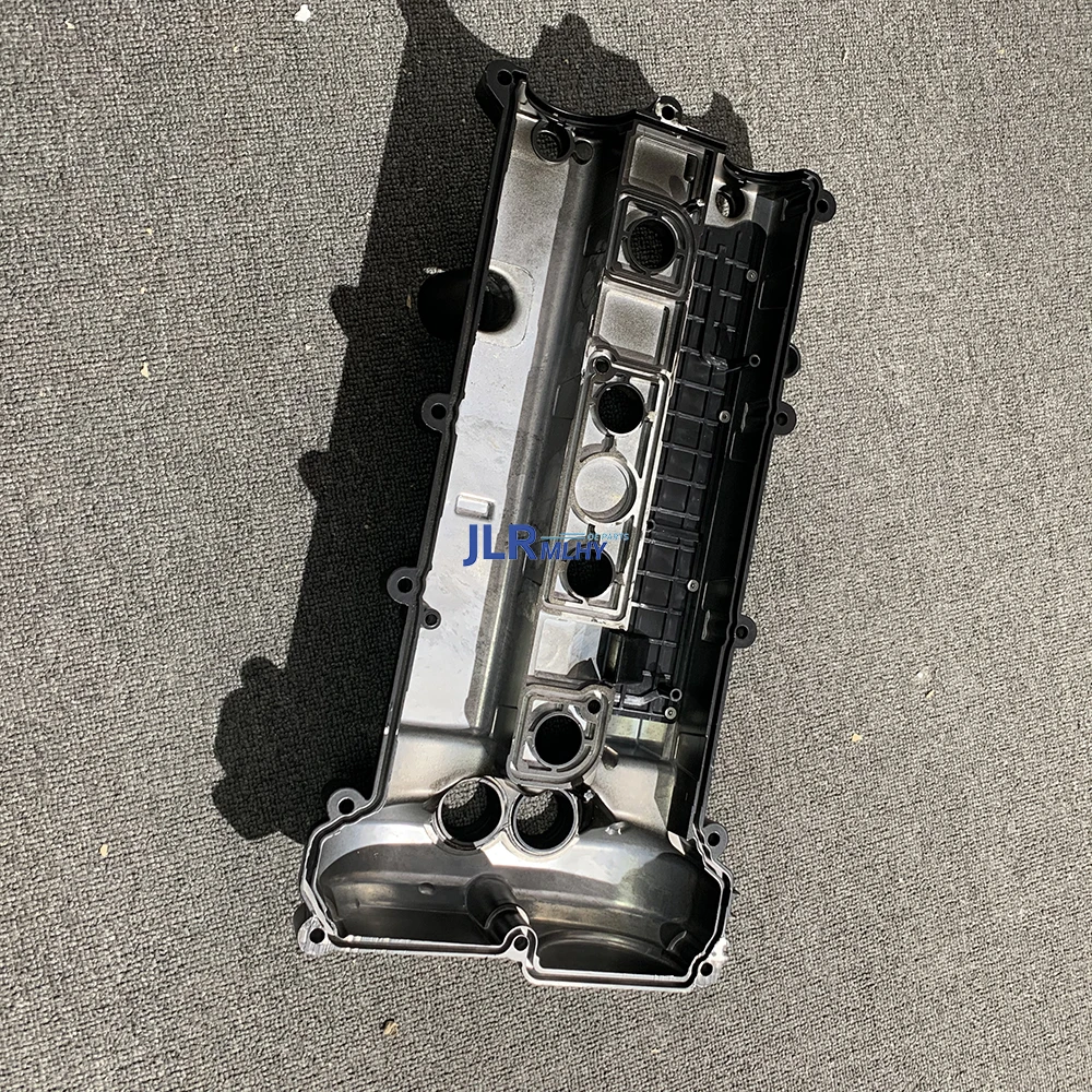 High quality aluminum cylinder head cover suitable for Land Rover Evoque LR2 Discovery Sports Jaguar FORD VOLVO 2.0 LR070360