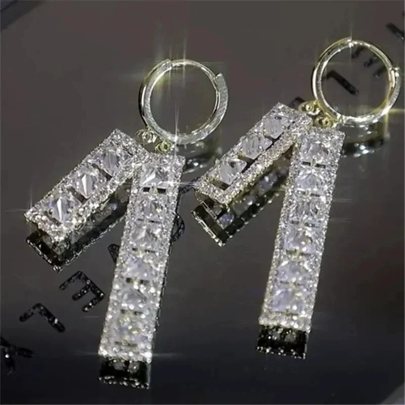 New Fashion strass zircone Hollow Square doppio ciondolo orecchini Color oro per le donne Luxury Temperament Girls Party Jewelry