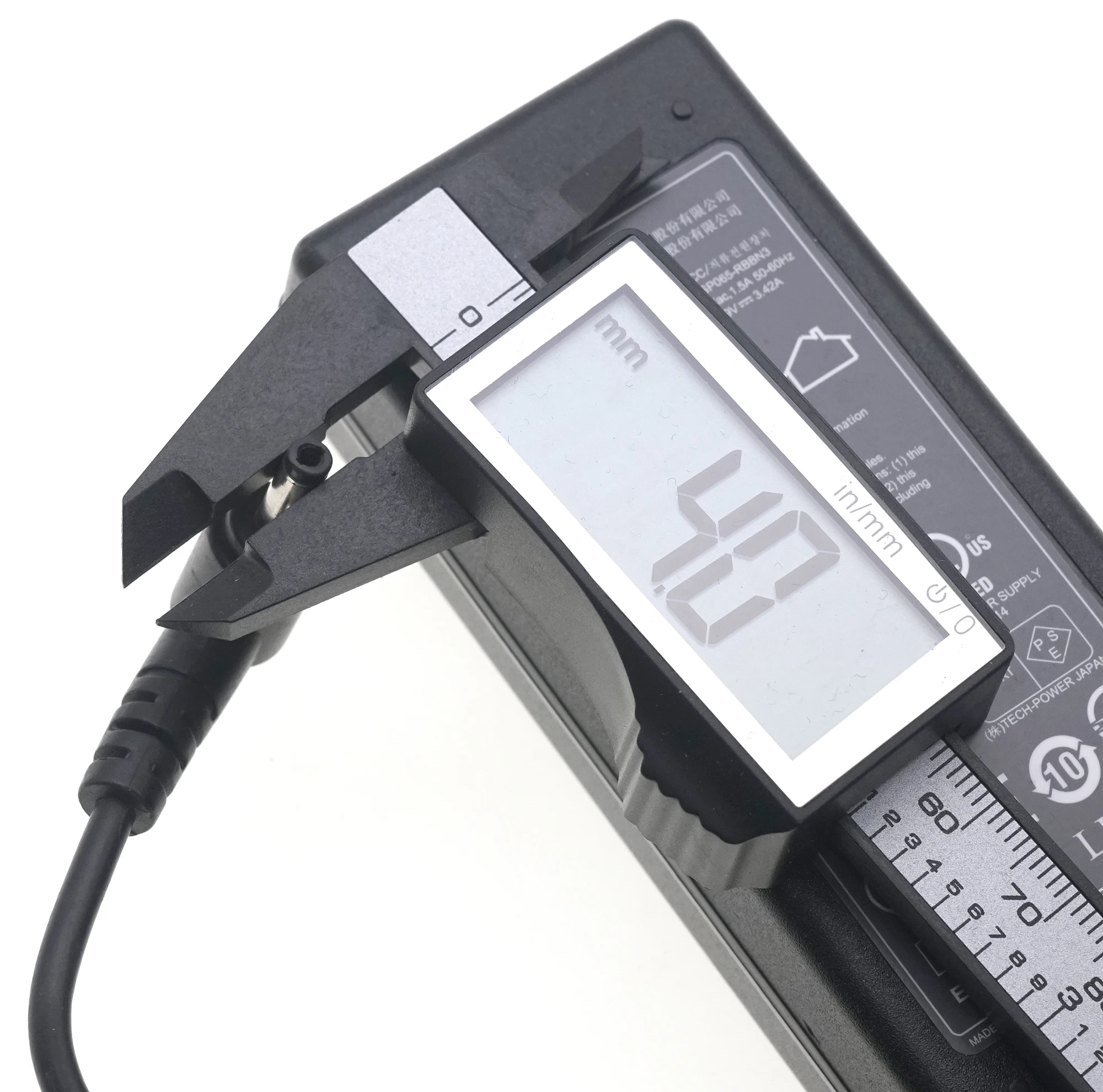 حقيقي FSP 19V 3.42A 65W FSP065-REBN2 FSP065-RBBN3 FSP065-RECN2 FSP065-REB محول التيار المتردد شاحن رصد مصدر طاقة الكمبيوتر المحمول