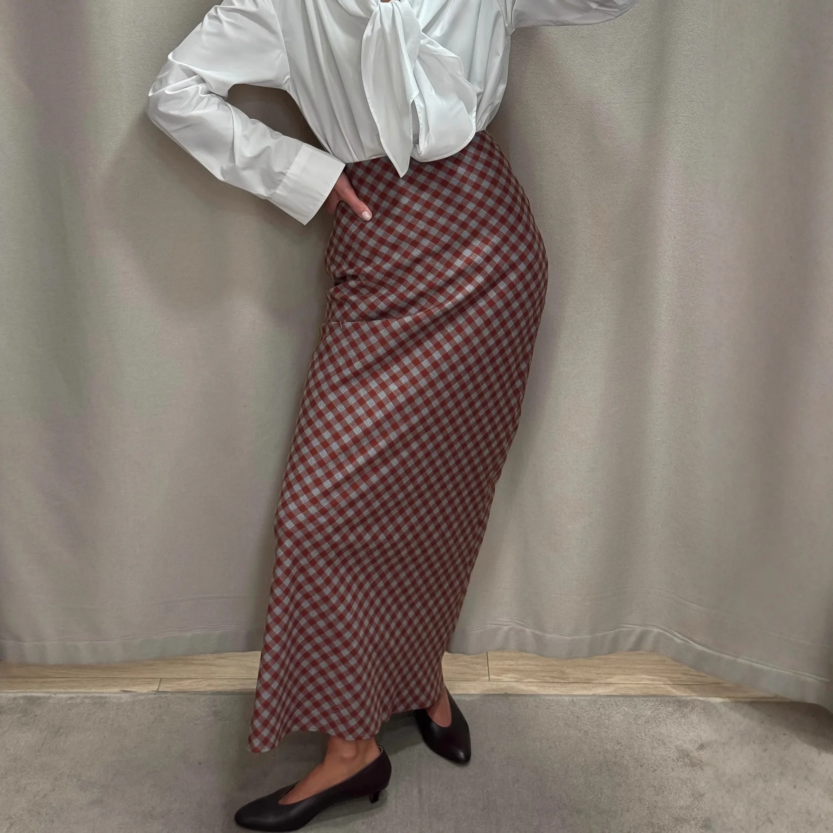 

Новая женская юбка-миди в клетку в стиле ретро, весна 2026, с завышенной талией, облегающая, с эффектом утяжки бедер, фасон «рыбий хвост»