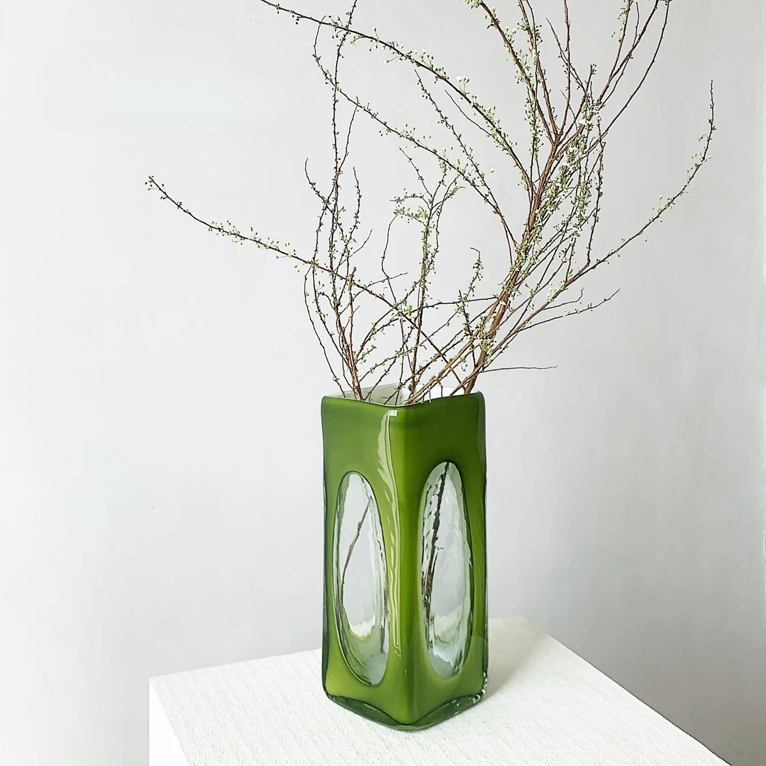 French Retro Antique Glass Vase Premium Feeling Living Room Decorative Ornament Hydroponic Flower Arrangement Creativity Utensil