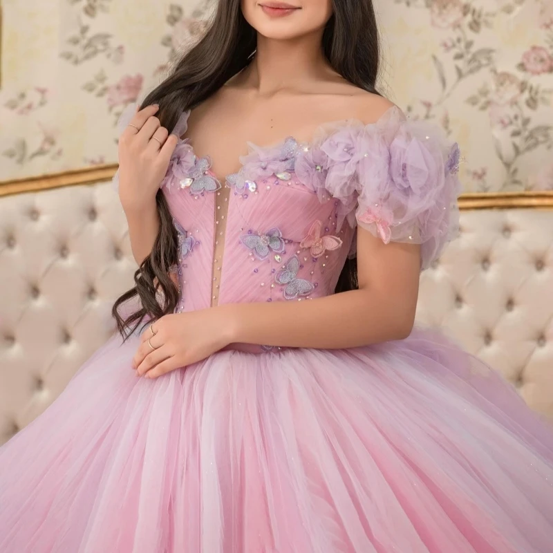Różowe sukienki na quinceañerę z odkrytymi ramionami, kwiatową kokardą, koralikami, kryształami, tiulowe sukienki na przyjęcie urodzinowe, słodkie szesnaste urodziny, vestidos 15 de años.