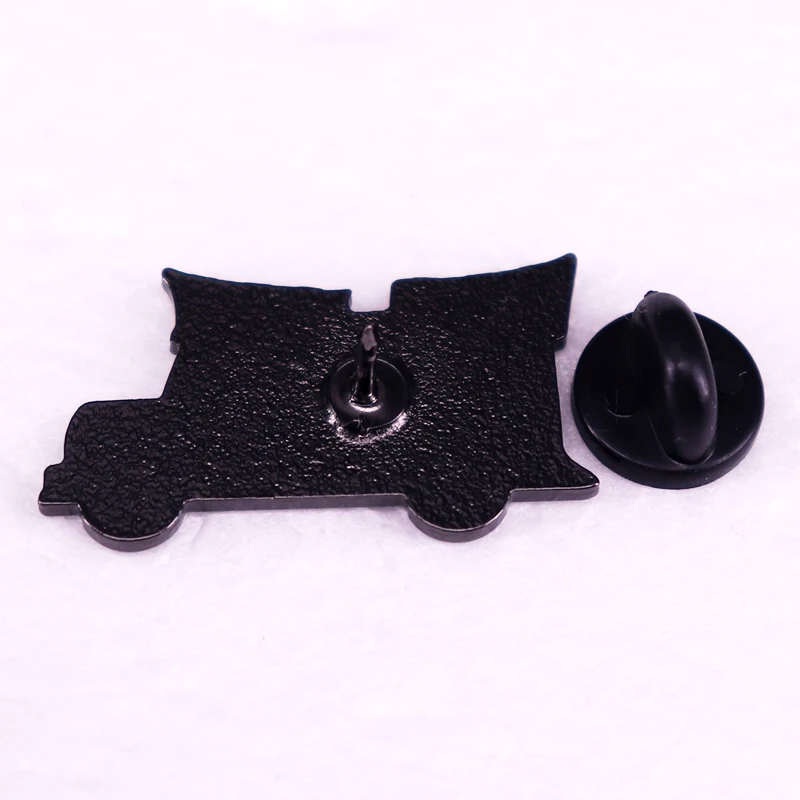 Black White Preach The Word Sound Car Enamel Pin Brooch Jewelry JW Gifts Accessories