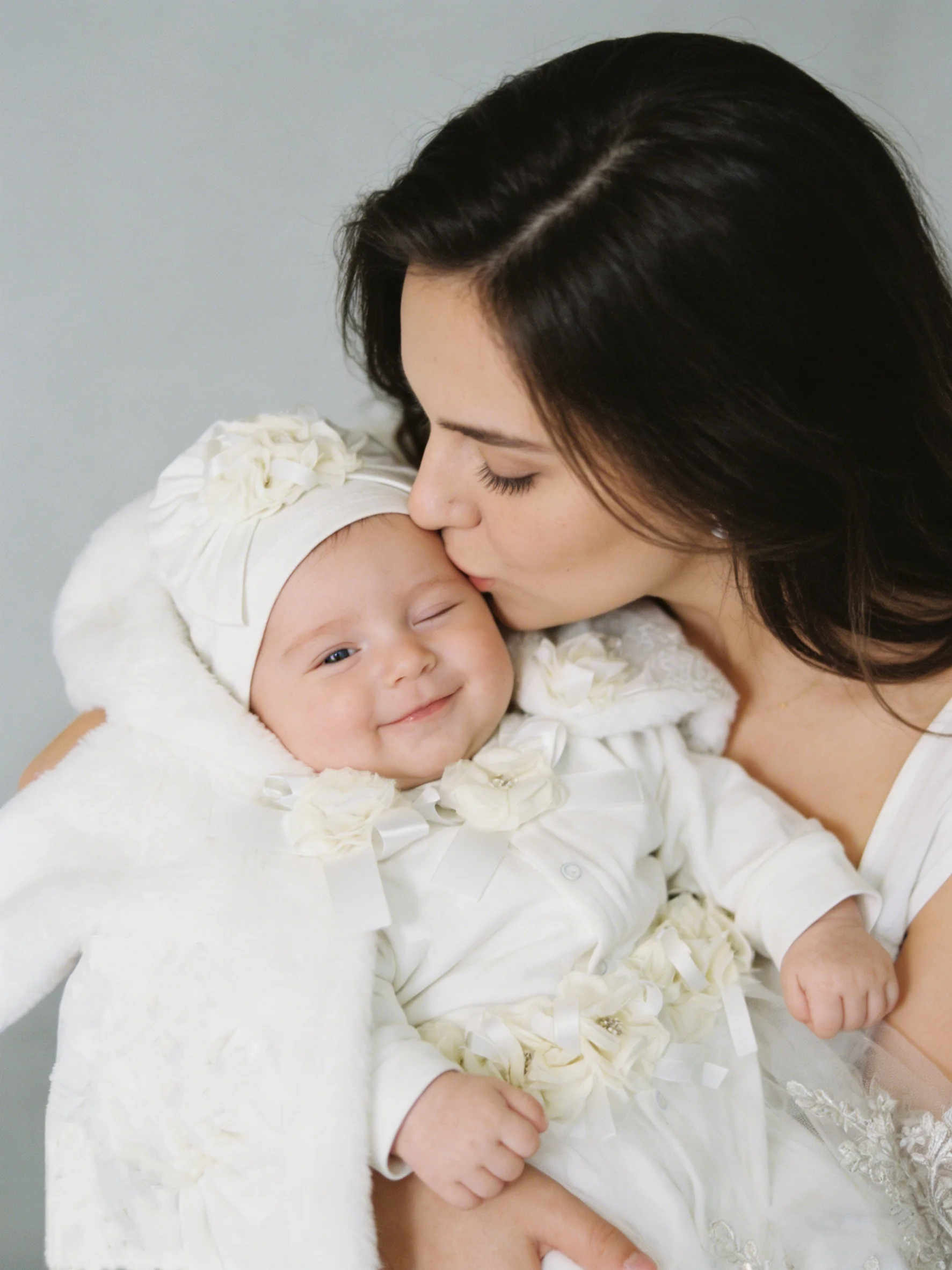 Sacred Ceremony Fan Lace Train Baby Month Gown Soft Knit Crotch Snap Romper 2Pcs with Hand Flower Decor Bonnet