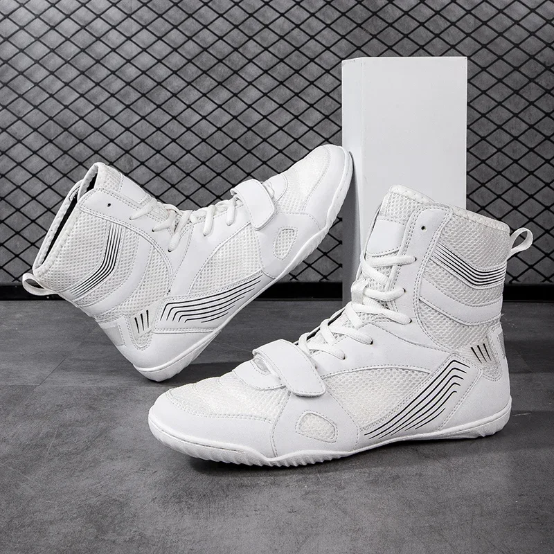

2026 Men Boxing Shoes Equipment Sneakers Top Quality Comprehensive Combat Athletics Wrestling Shoes Outdoor Professional Boxing