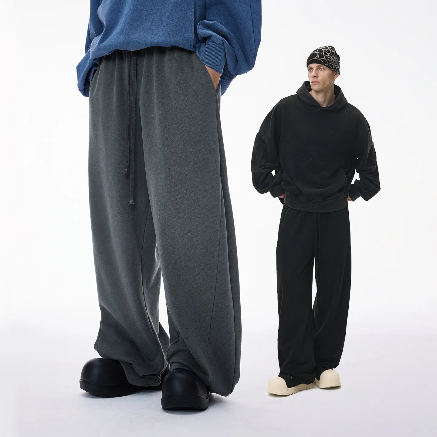 

Men's Washed Cargo Pants Curved Saber Cut Pants with Scale Pattern Streetwear Wide Leg Trousers