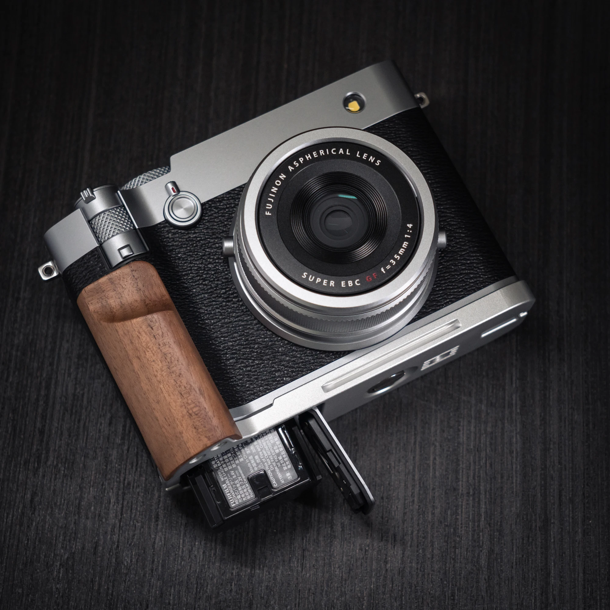 Wooden Hand Grip L Holder For Fujifilm GFX100RF FujiCamera with Quick Release L Plate Bracket Holder Ultra Light With Alloy Base
