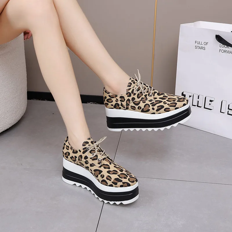 2021 Spring New Women Flat Platform Shoes Slip on Moccains Ladies Casual Shoes Woman Thick Sole Brogue Creepers Sneakers