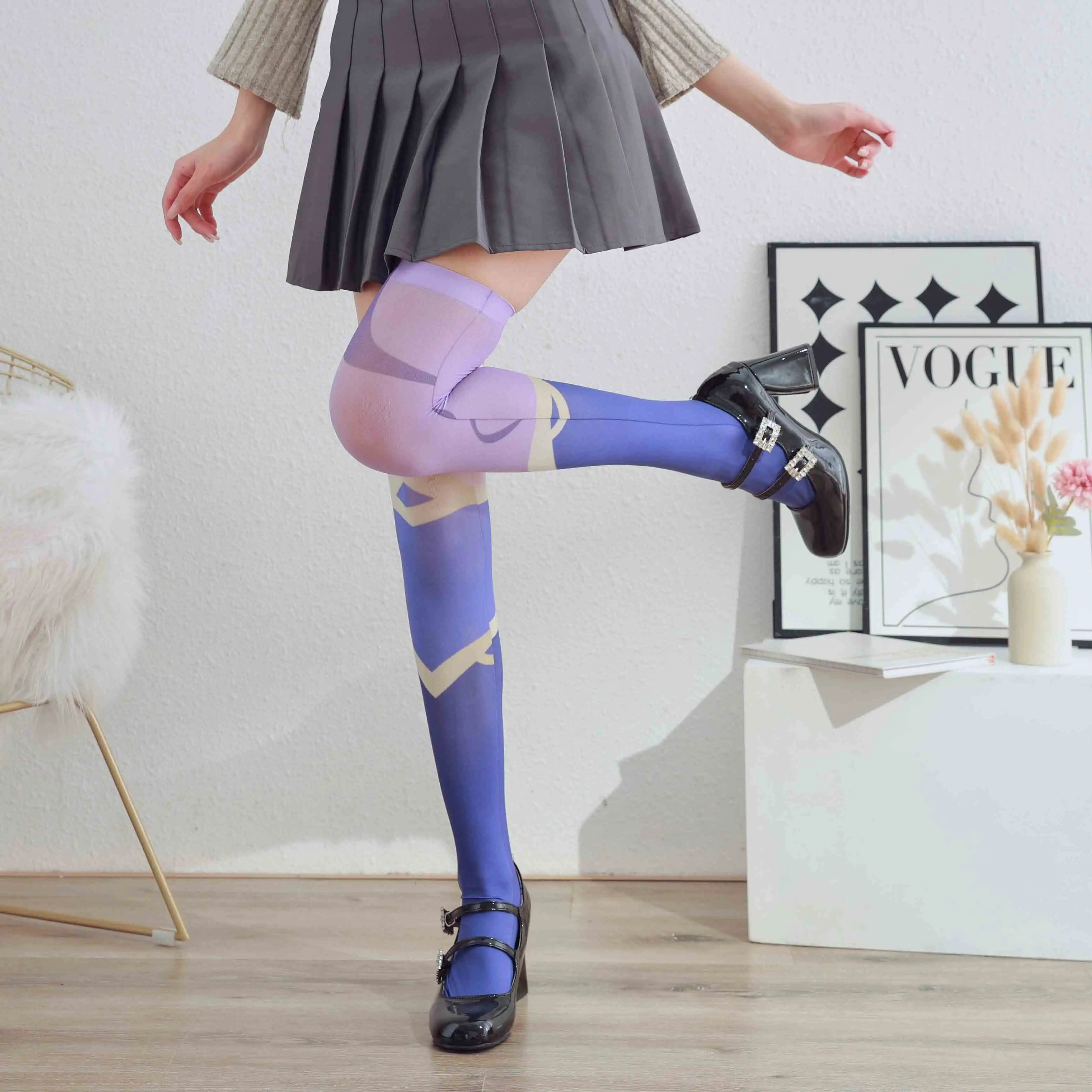 Chaussettes de cuisse rayées de couleur contrastée, chaussettes de cosplay anime, Harajuku Kawaii Lolita, chaussettes de mollet, cadeau de vacances pour fille
