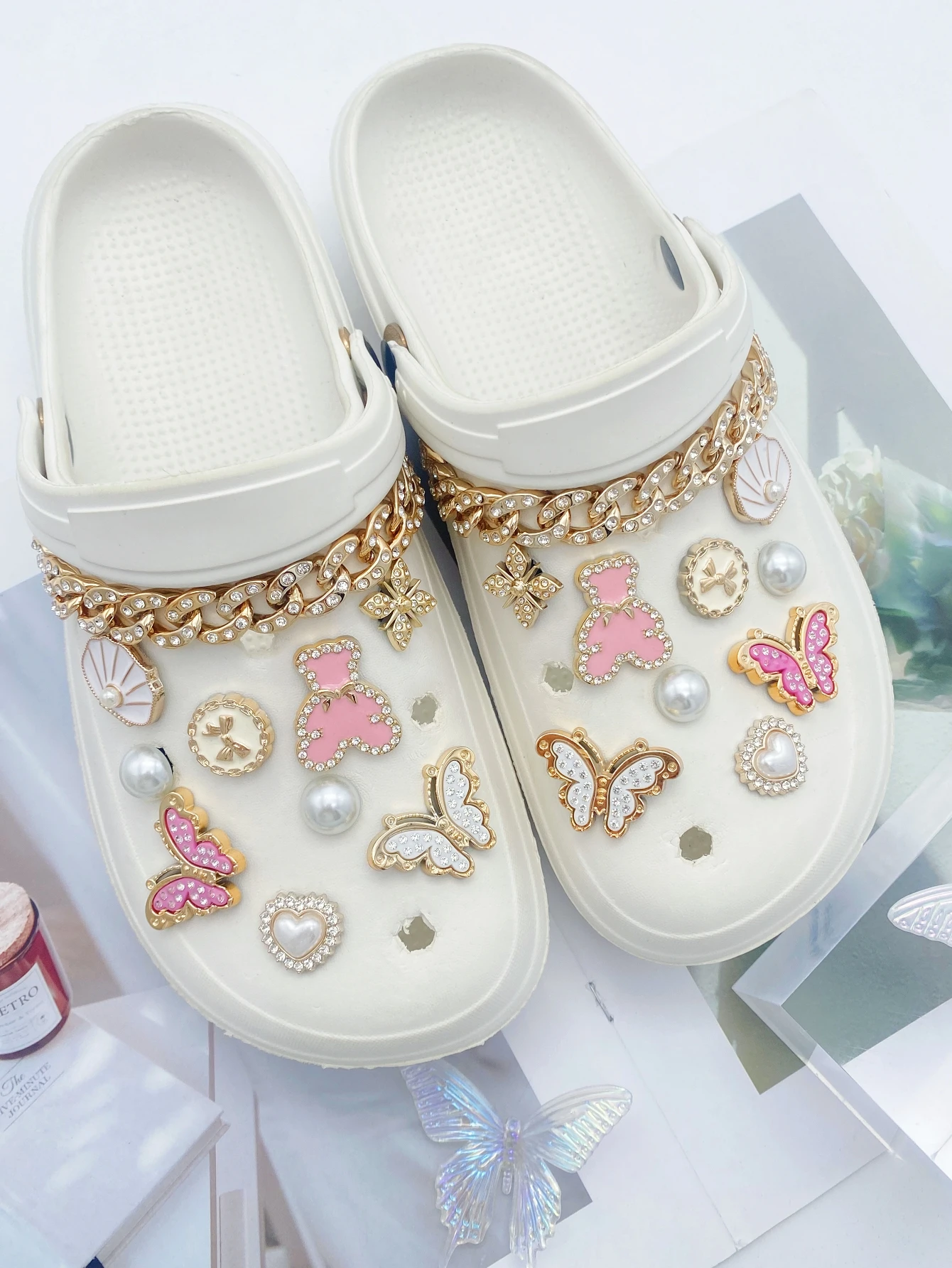 20 casual pink bear, pink butterfly, white butterfly, heart, shell, diamond chain shoe buckle DIY decorations, multi-functional