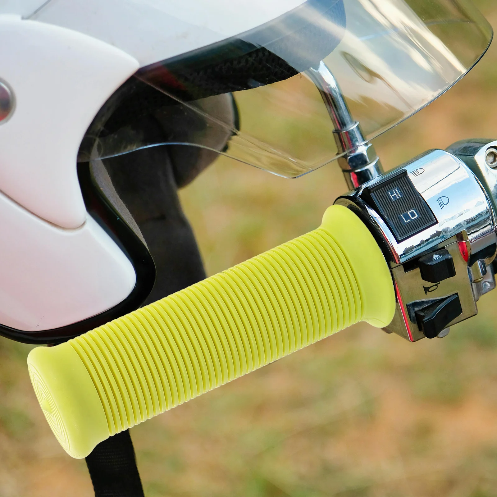 

Retro Motorcycle Throttle Handle Grips Yellow Rubber Universal Controls AntiSlip Design For Scooter ATV