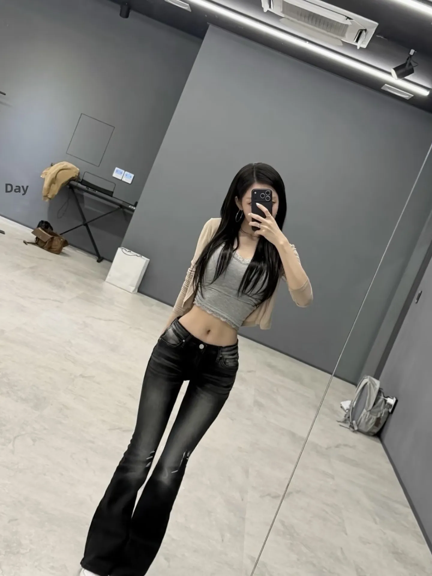 

Low Waist Water Washed Bell Bottom Jeans Elastic Tummy Control Booty Lifting Slimming Long Pants for Women Casual Spring
