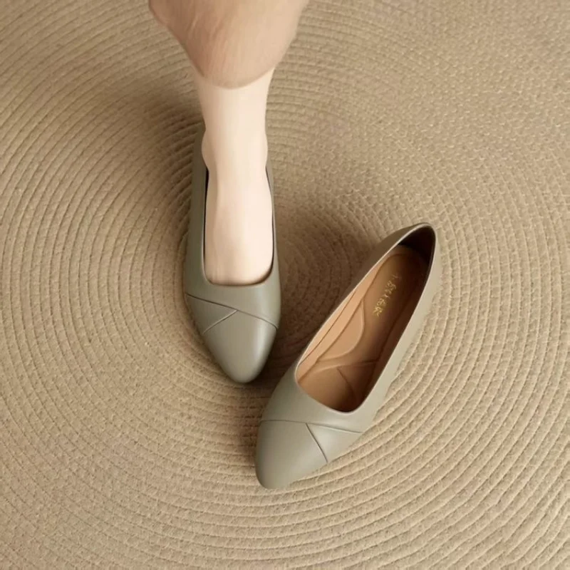 

Simple chunky heel women's shoes2026New Spring/Summer Soft Leather Soft Sole Commuting Women's Shoes Square Toe Gentle Mary Jane