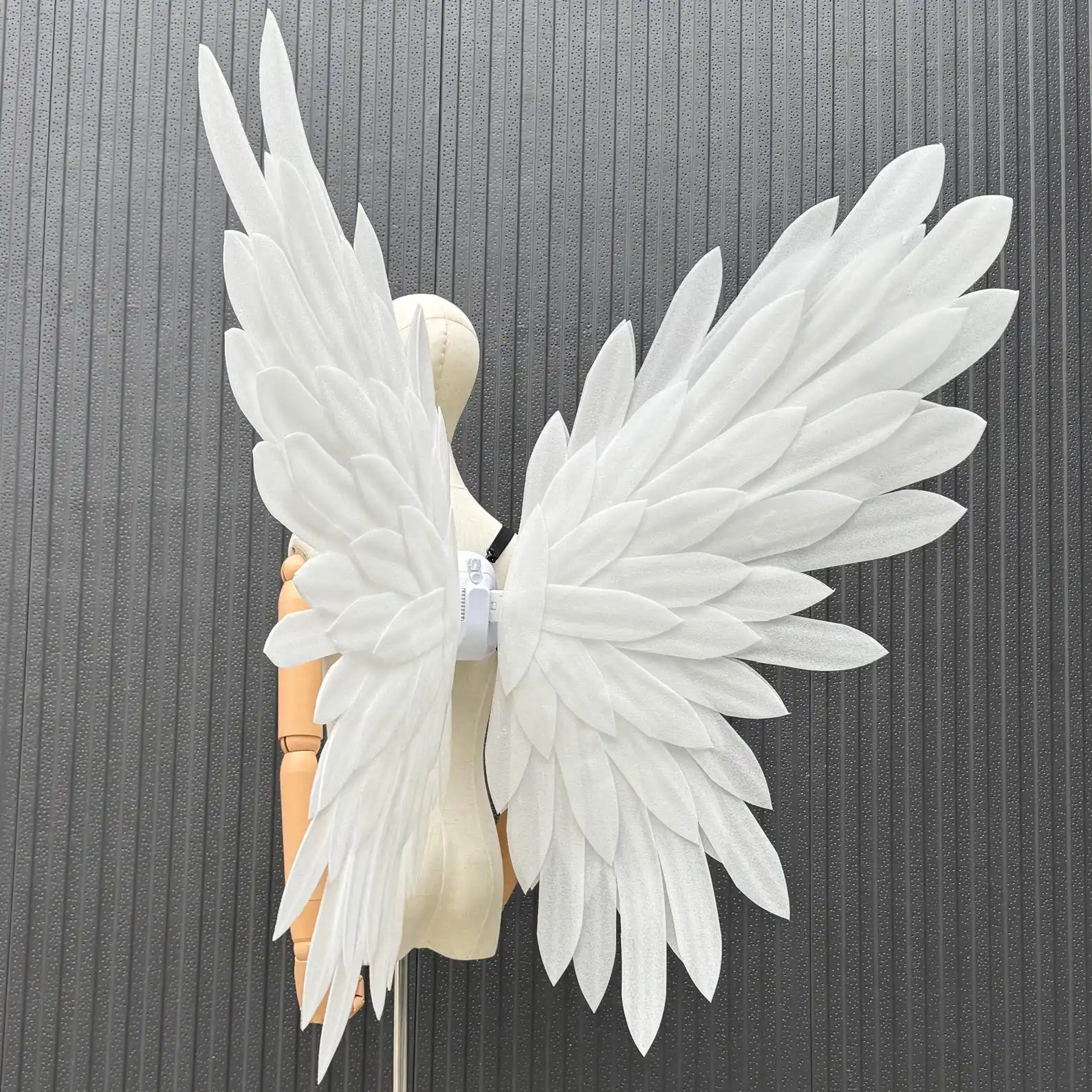 Electric Fantasy Feather Wings for Adult Cosplay, Moving Feather Costume Wings for Stage Performance