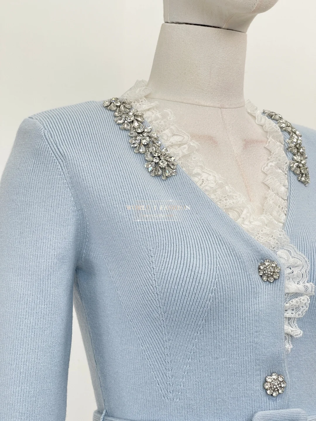 

2025 New High Quality Blue Long Sleeve Diamonds Lace Cardigan Tops