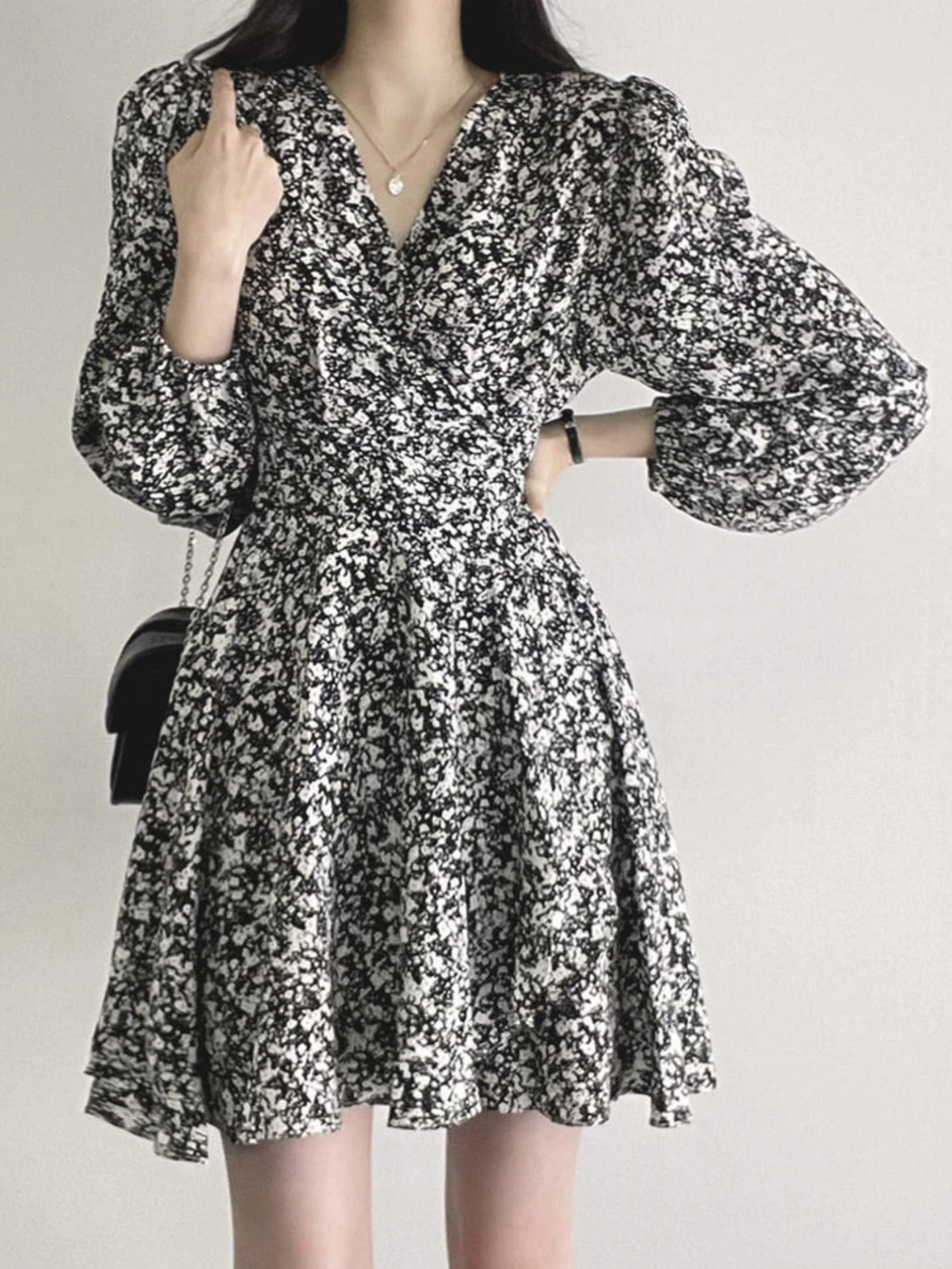 Retro Floral V-neck Dress Women's Early Autumn New Large Size Fat MM Slimming Belly Covering Waist Loss Age Reduction A-line ...