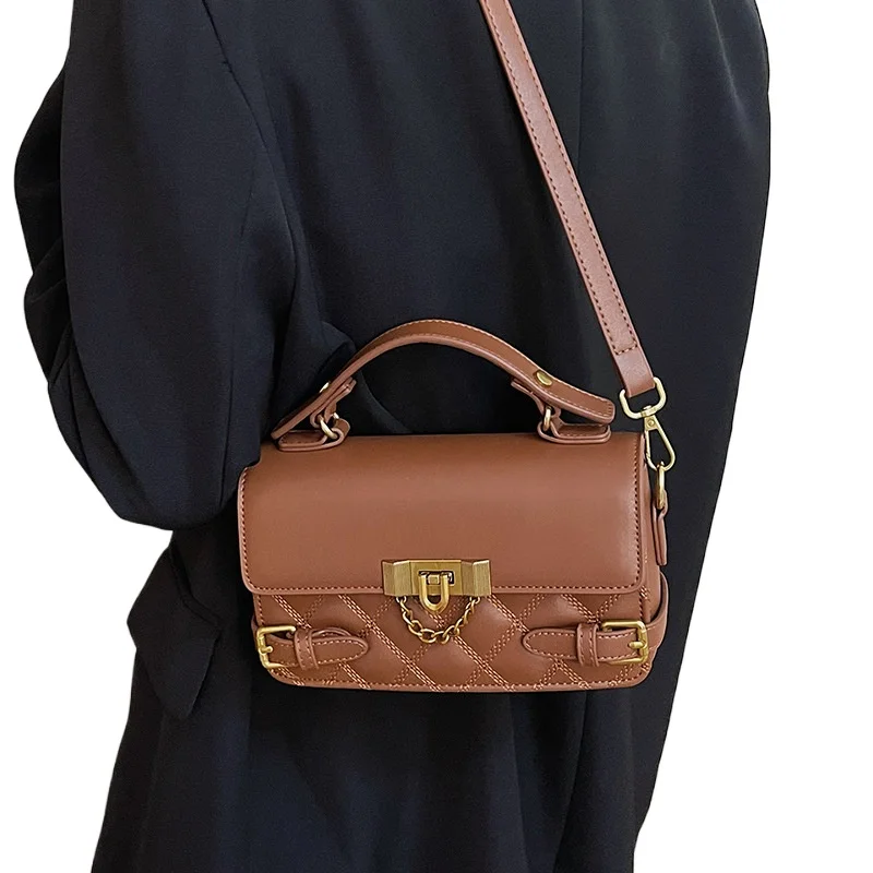 

French senior sense of bag female 2025 new tide fashion diamond lattice handbag hundred ins niche single shoulder crossbody bags