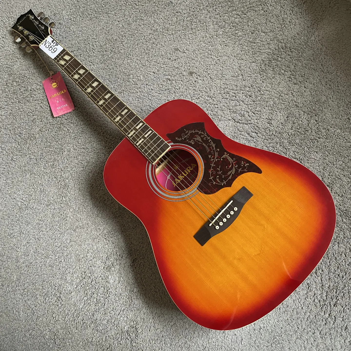 N369 SAKURA 41-inch Folk Acoustic Guitar Hummingbird Style 20 Fret Beginner Practice Stock Instrument