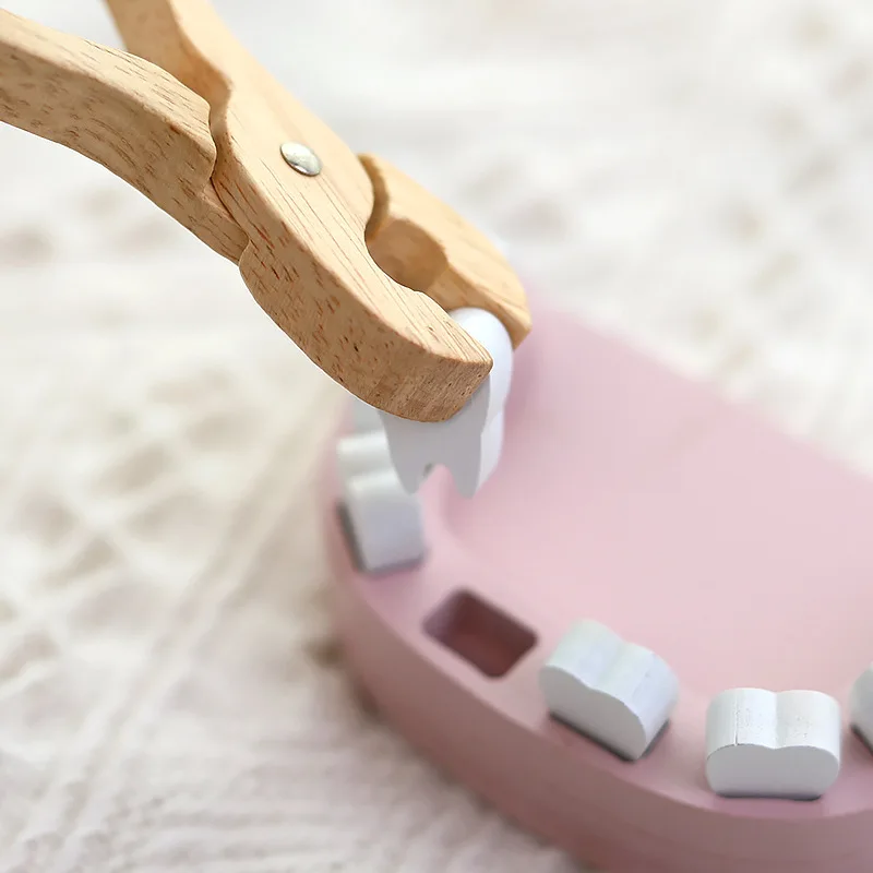 Wooden Children's Little Doctor Plays Dentist Oral Dental Set Nurse Toy Baby Learns to Brush Teeth and Play Home
