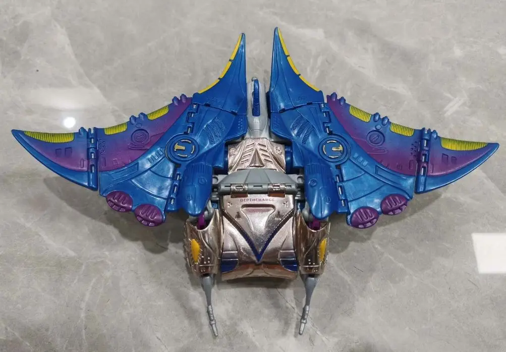 

In-stock Transformed Toy BW Super Warrior Vanguard Stingray Poseable Action Figure Model Collectible Gift