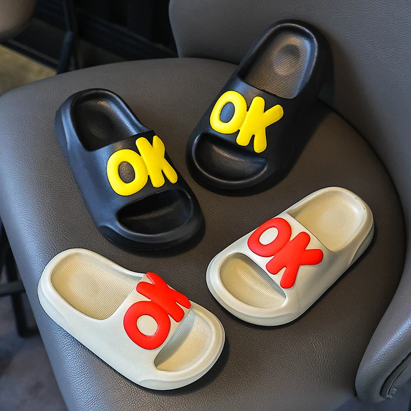 

Children Cartoon Cute Bath Slippers Non-Slip EVA Home Outdoor Slipper For Boys Girls Baby Sandals