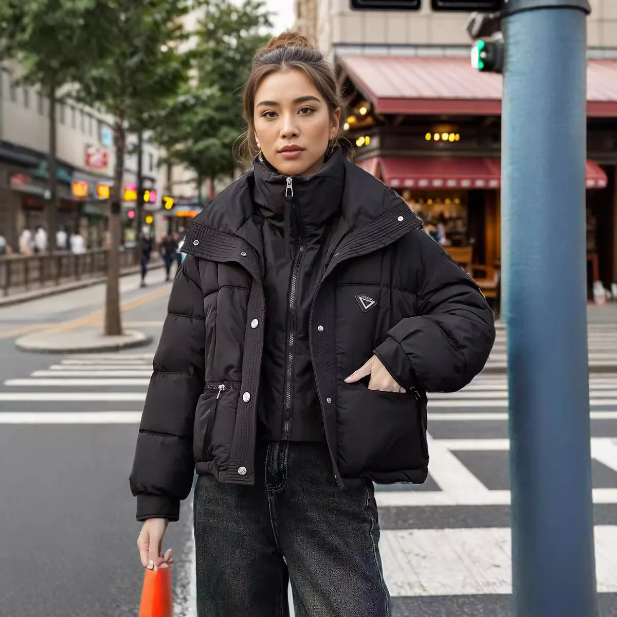 Parkas acolchadas de algodón para mujer, abrigo grueso y cálido, ropa de exterior suelta, Chaqueta corta, invierno, 2024