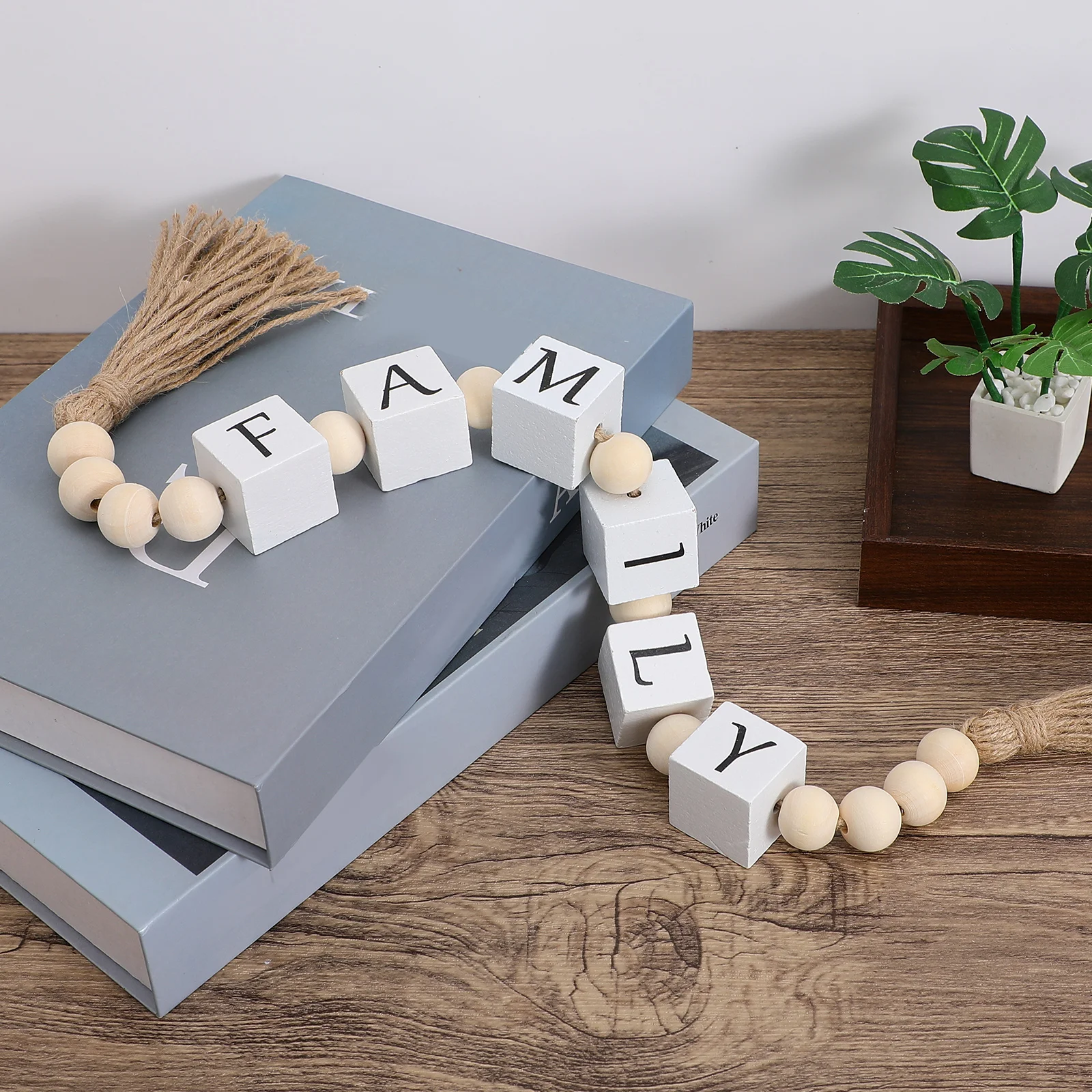 

Wooden Bead naments Home Decor Vintage Tassel Letter Blocks Shelf Decorations Living Room Wood Wall Hanging Beads