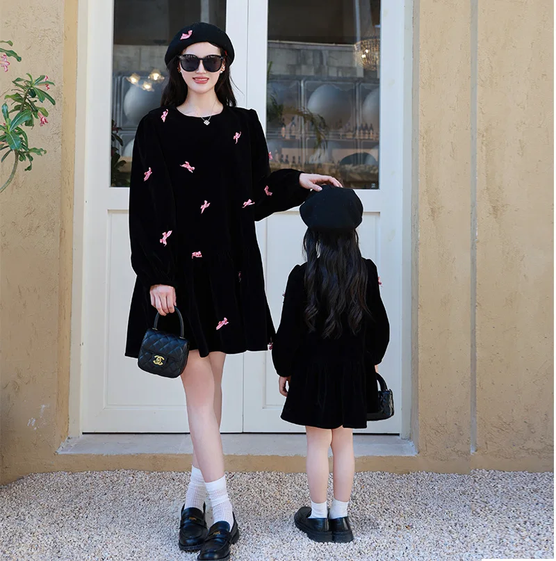 Parent-child Clothing Autumn New Mother-daughter Clothing Dress Korean Sweet Bow Velvet Dress