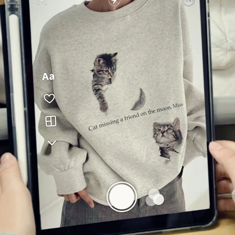 Early Autumn New Cat Printed Round Neck Sweatshirt  Women Loose Casual and Fashionable Versatile Top