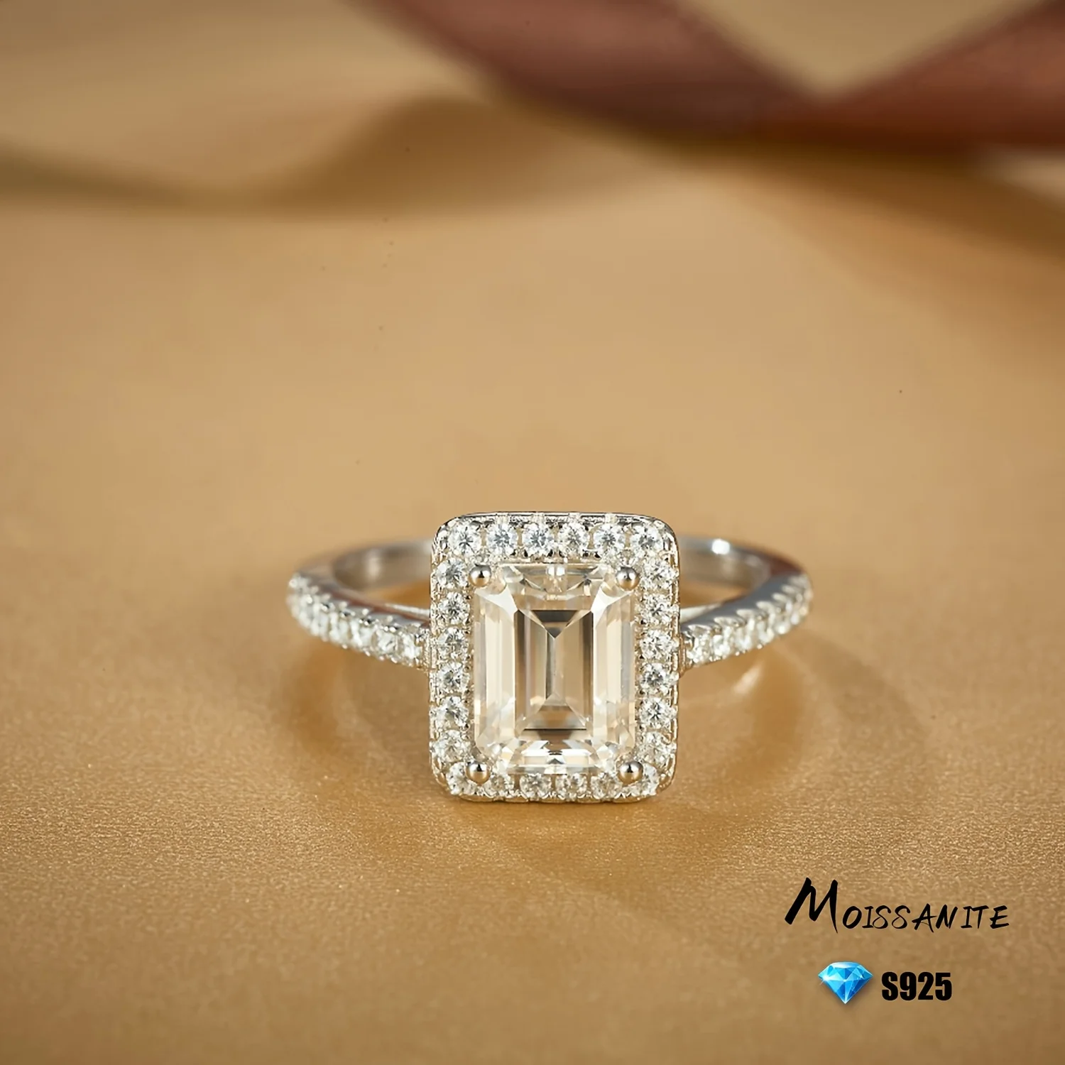 

New Arrival 2ct Halo Emerald Cut Moissanite 925 Sterling Silver Ring for Women Moissanite Wedding Ring Girl