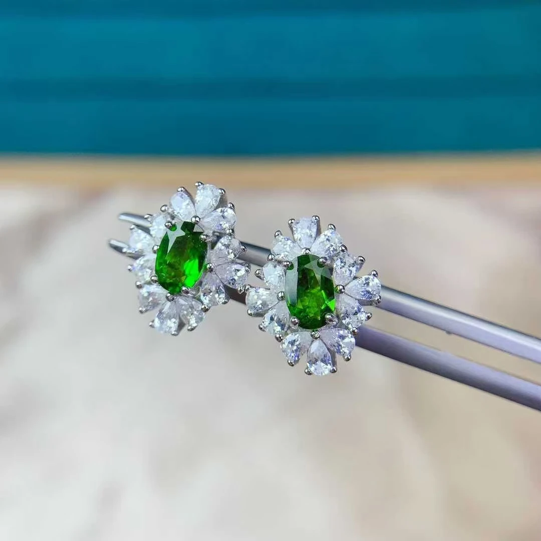 

Серьги-гвоздики из серебра 925 пробы, серьги из натурального диопсида, 4 мм * 6 мм, ювелирные изделия из настоящего диопсида класса VVS для повседневного ношения