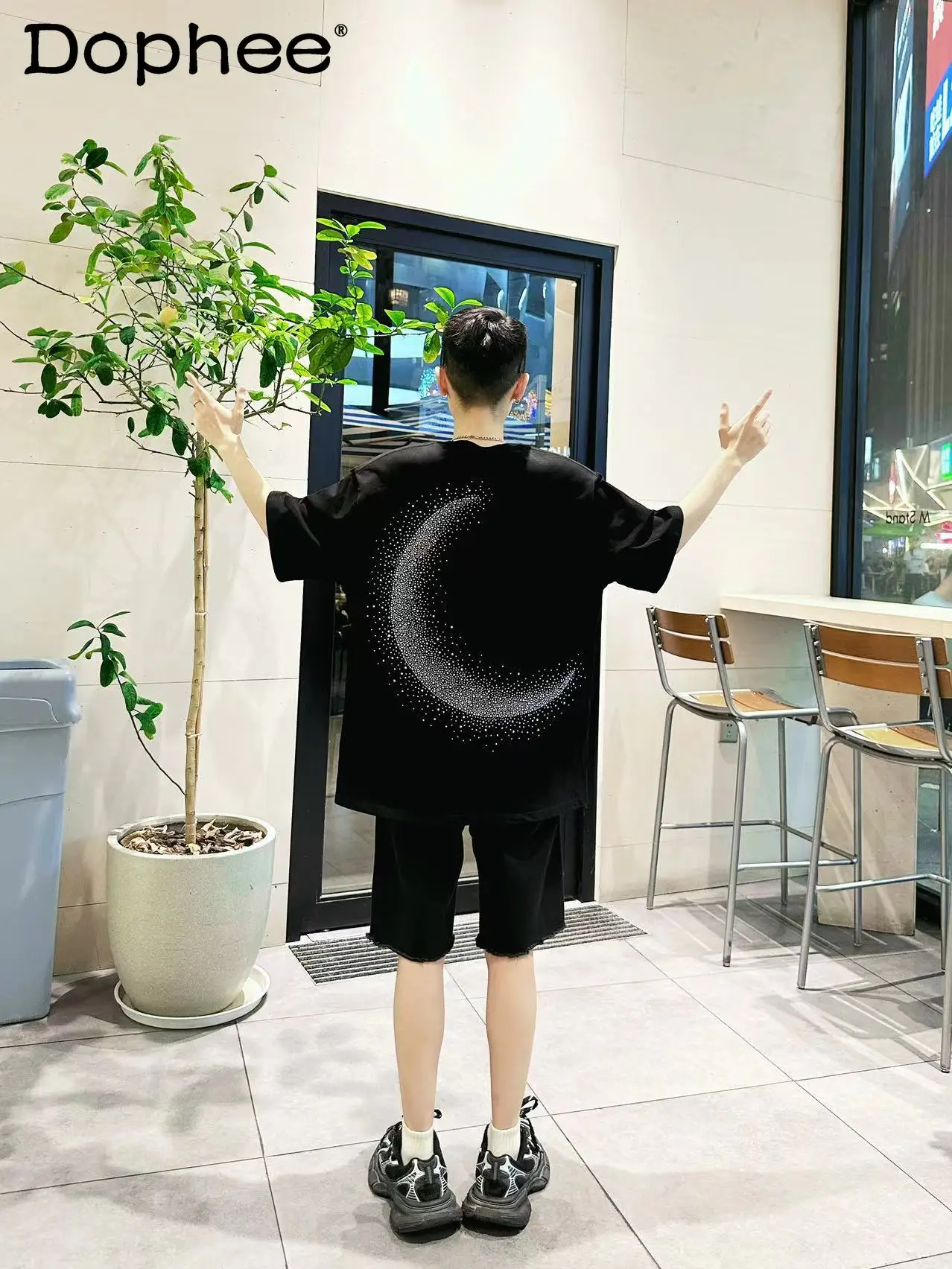 

2025 Summer New Heavy Rhinestone Round Neck Short Sleeve Fashion Trend Casual Loose Unisex Half Sleeve Top
