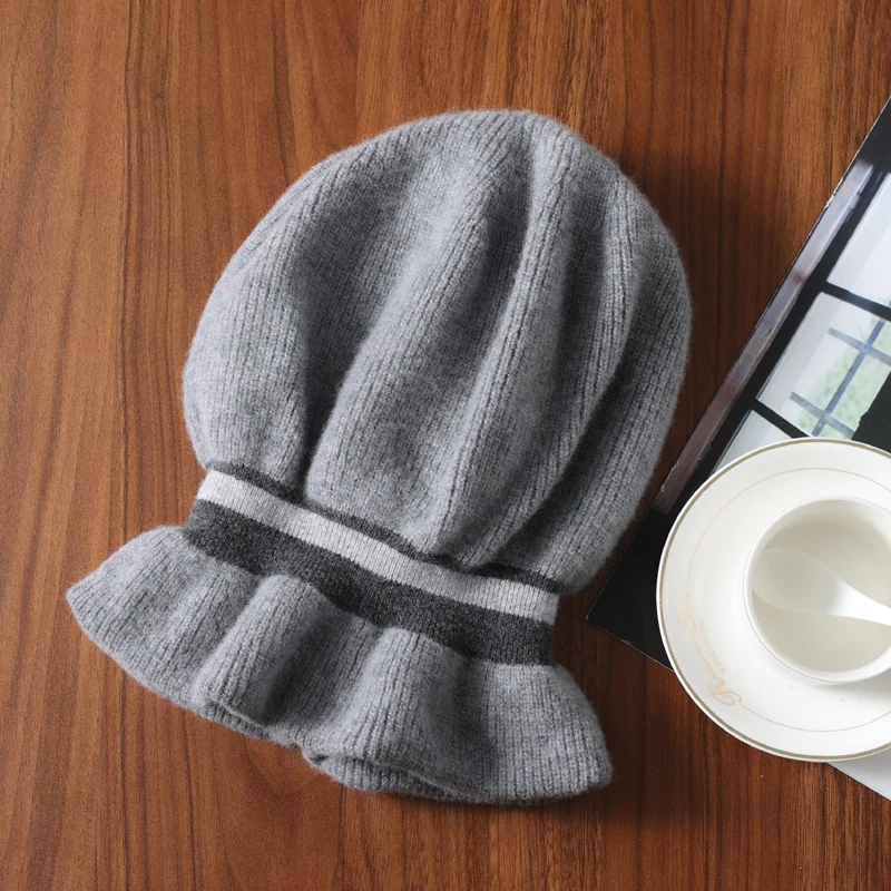 Autumn And Winter New Warm Contrast Striped Wool Hat Female Ear Protection Face Small Version Loose Cashmere Pile Hat