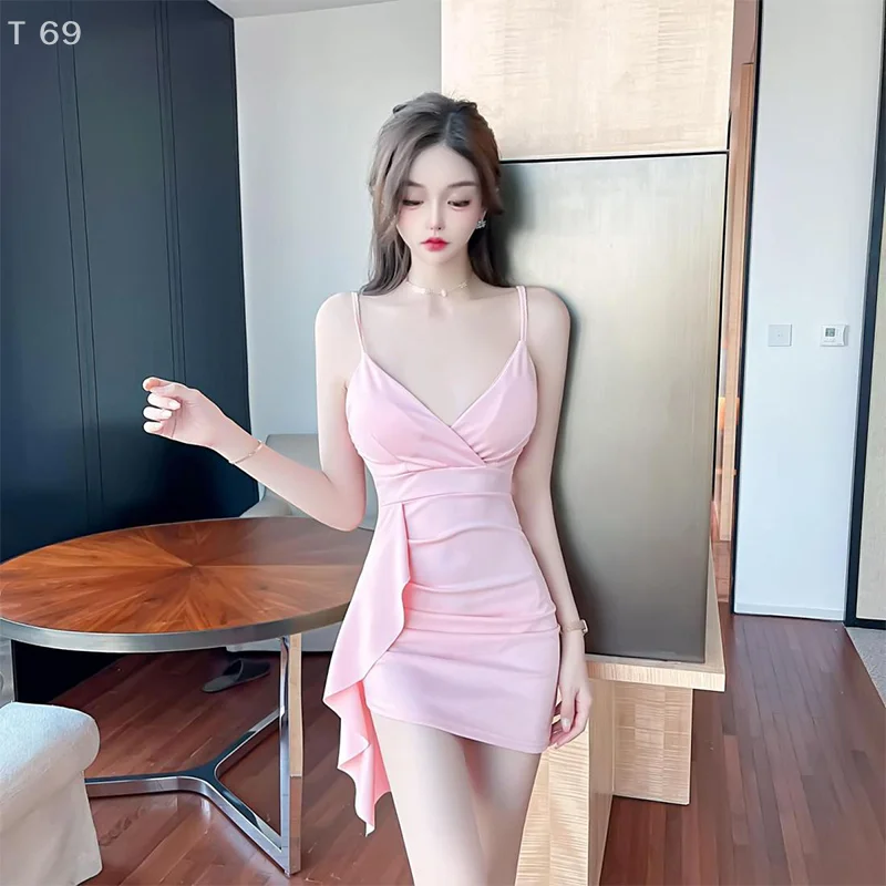 มินิกระโปรงยาวแขนกุดสไตล์เกาหลีชั้นฐานพันรอบเดรสเข้ารูปเซ็กซี่สลิมฟิตต่ําตัดชุดสายรัดคอวี