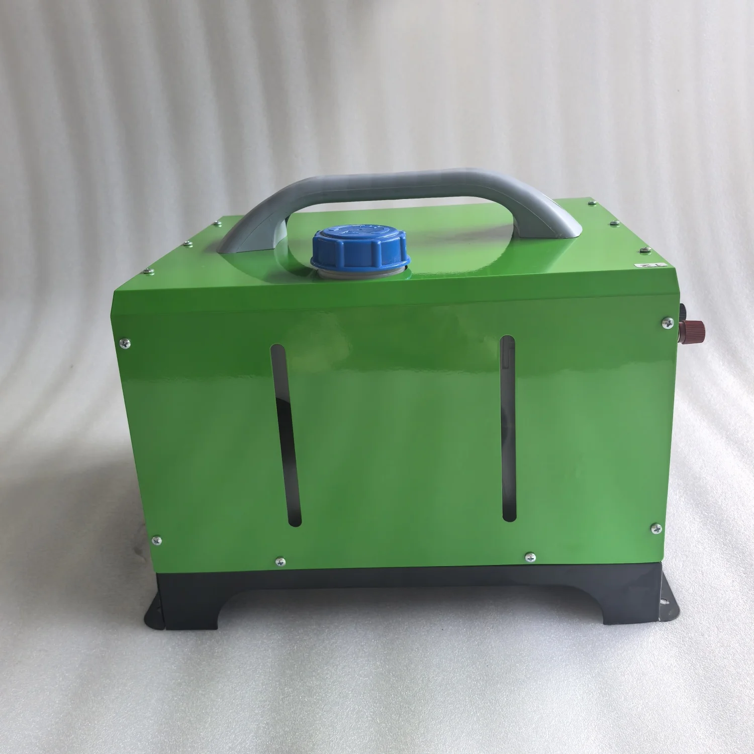 5KW/8KW All-in-One Diesel Parking Heater - Universal Fuel Water & Air Heater (for Light/Heavy Trucks, Cab Heating, Anti-Freeze）