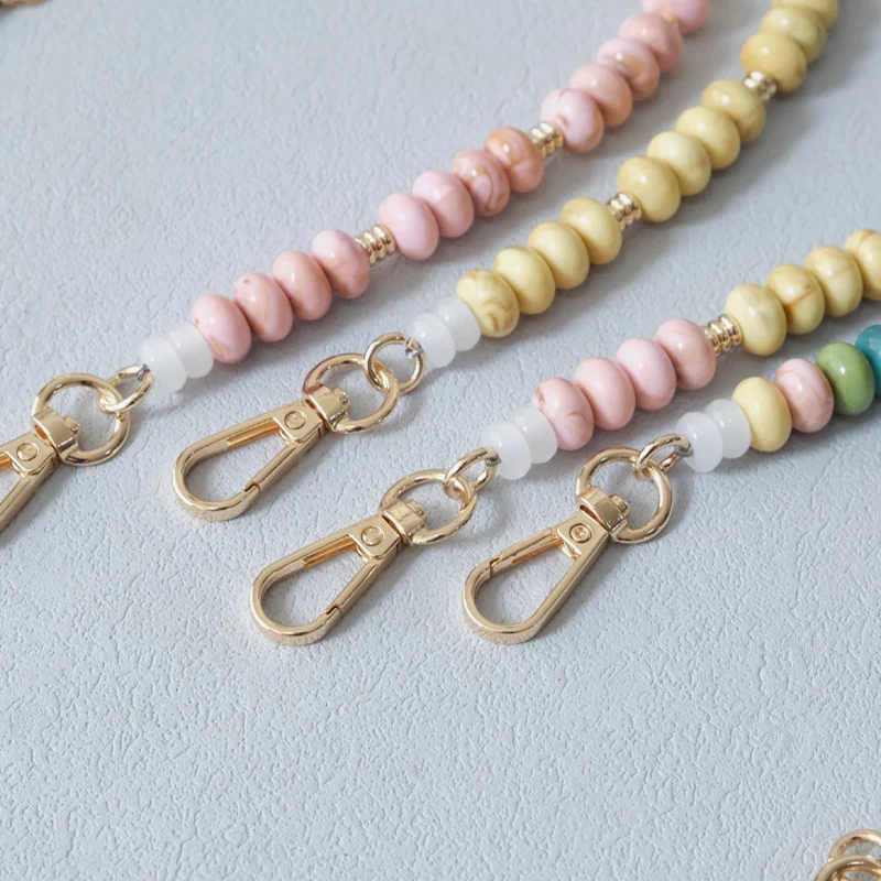 Neues Mode-Accessoire für Damenhandtaschen: Abnehmbare, solide Perlenketten, niedlicher Acryl-Luxusriemen, eleganter Taschengriff mit Perlenkette für Damen. – Detail 5