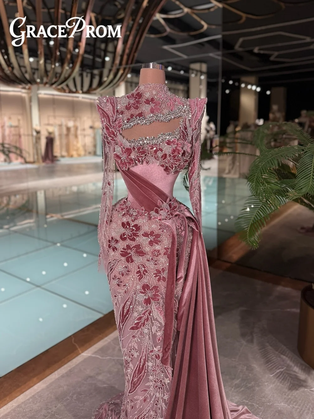 

Изысканное бархатное вечернее платье Изящное вечернее платье с длинными рукавами 2026 Роскошное вечернее платье длиной до пола с 3D цветочным принтом по индивидуальному заказу