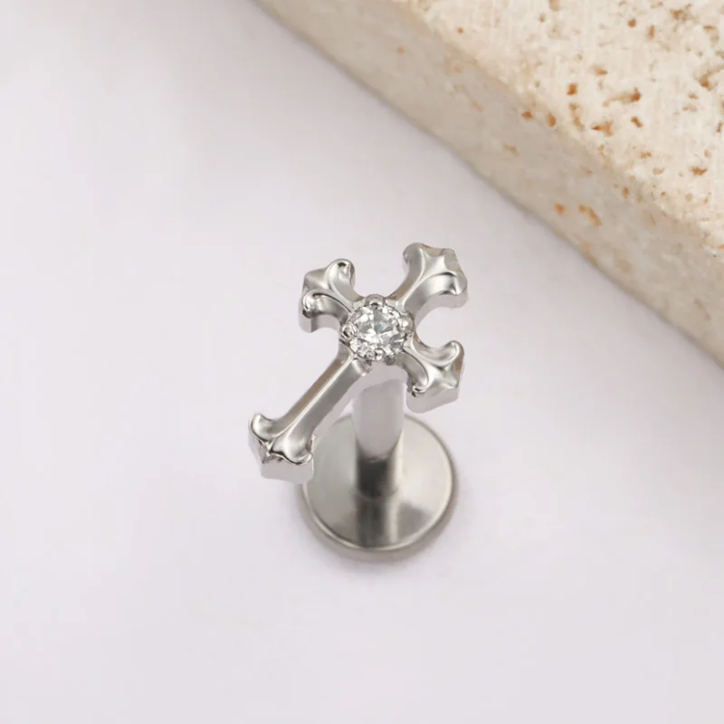 ASTM F136 التيتانيوم مع تشيكوسلوفاكيا الصليب Labret ترصيع الشفاه ثقب داخليا الخيوط ميدوسا الدائري الغضروف مونرو ثقب المجوهرات #4