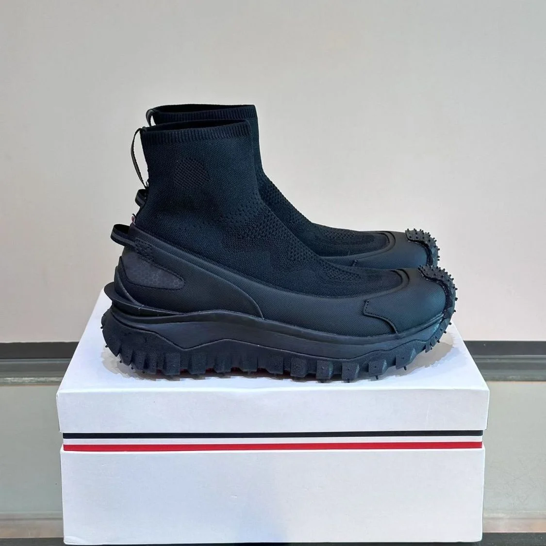 Mens Quality Squat Hard Pull Shoes Mens Comfortable Fitness Shoes Weight Training Shoes Breathable Indoor Fitness Shoes