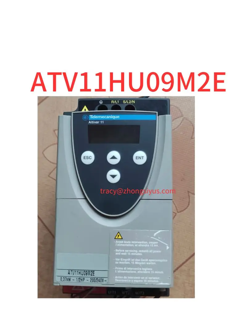 

Used frequency converter ATV11HU09M2E 0.37 kw