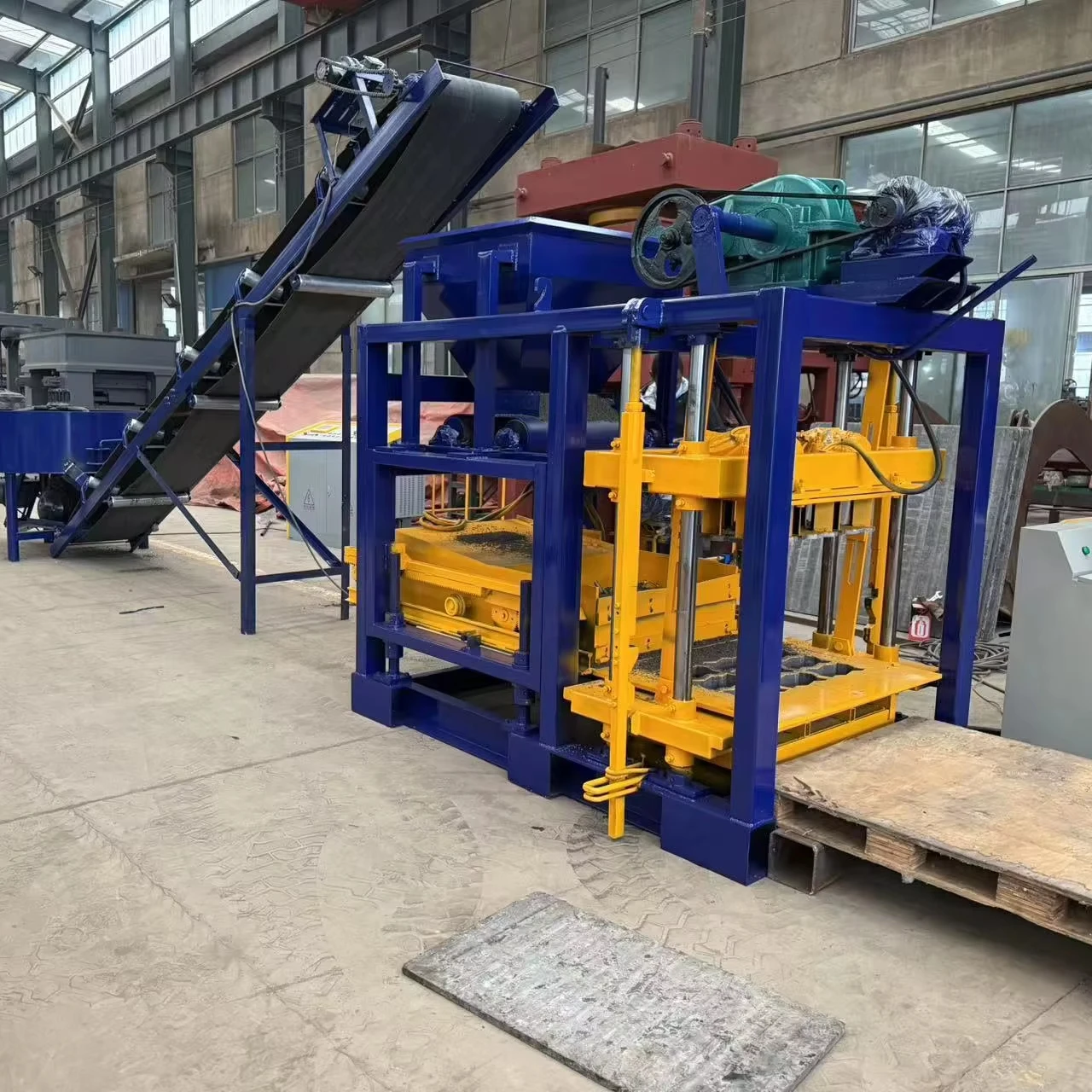 QTJ4-25 Vibration fly ash automatic hollow block forming machine, PLC control hollow block