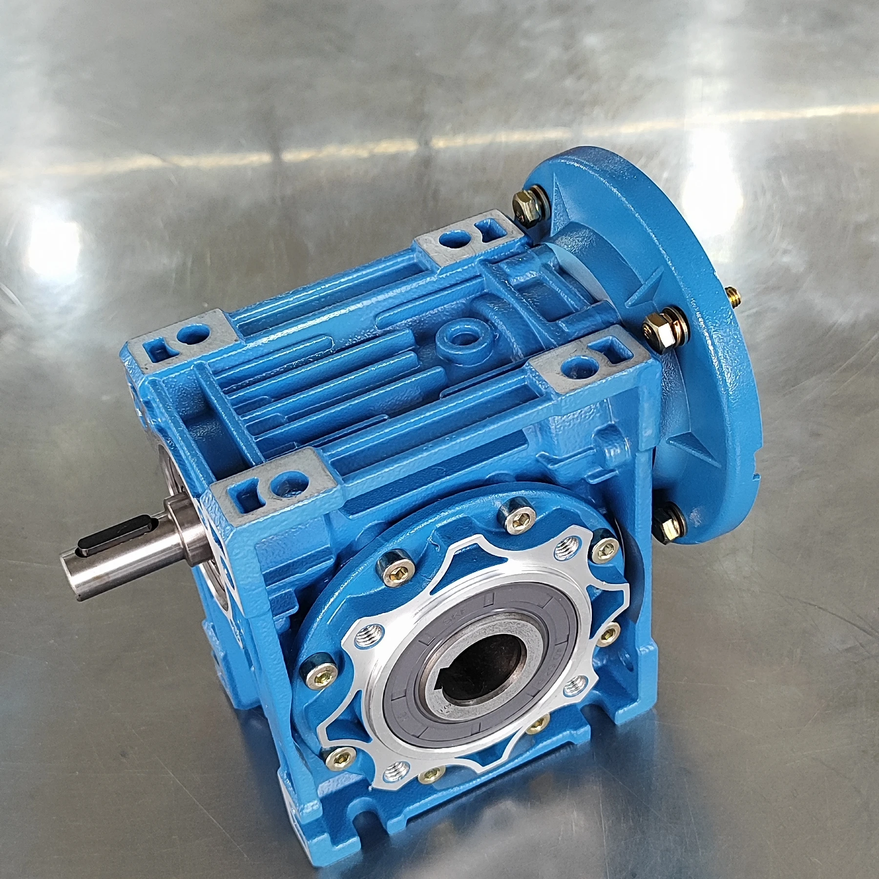 

CYAutoman High Torque Worm Gear Gearbox Gearmotor Reducer NMRV 050-VS Input 14/11/19 Ratio 5:1/100:1 Industrial Applications