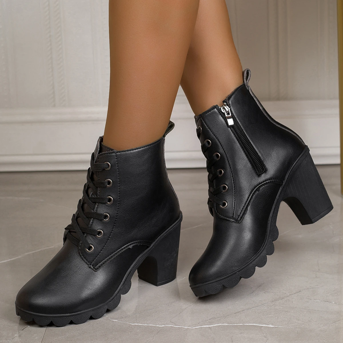 

Fashionable and Sexy Plus Size Lace Up Work Boots Winter New Round Toe Square Heel Comfortable Casual Short Boots for Women