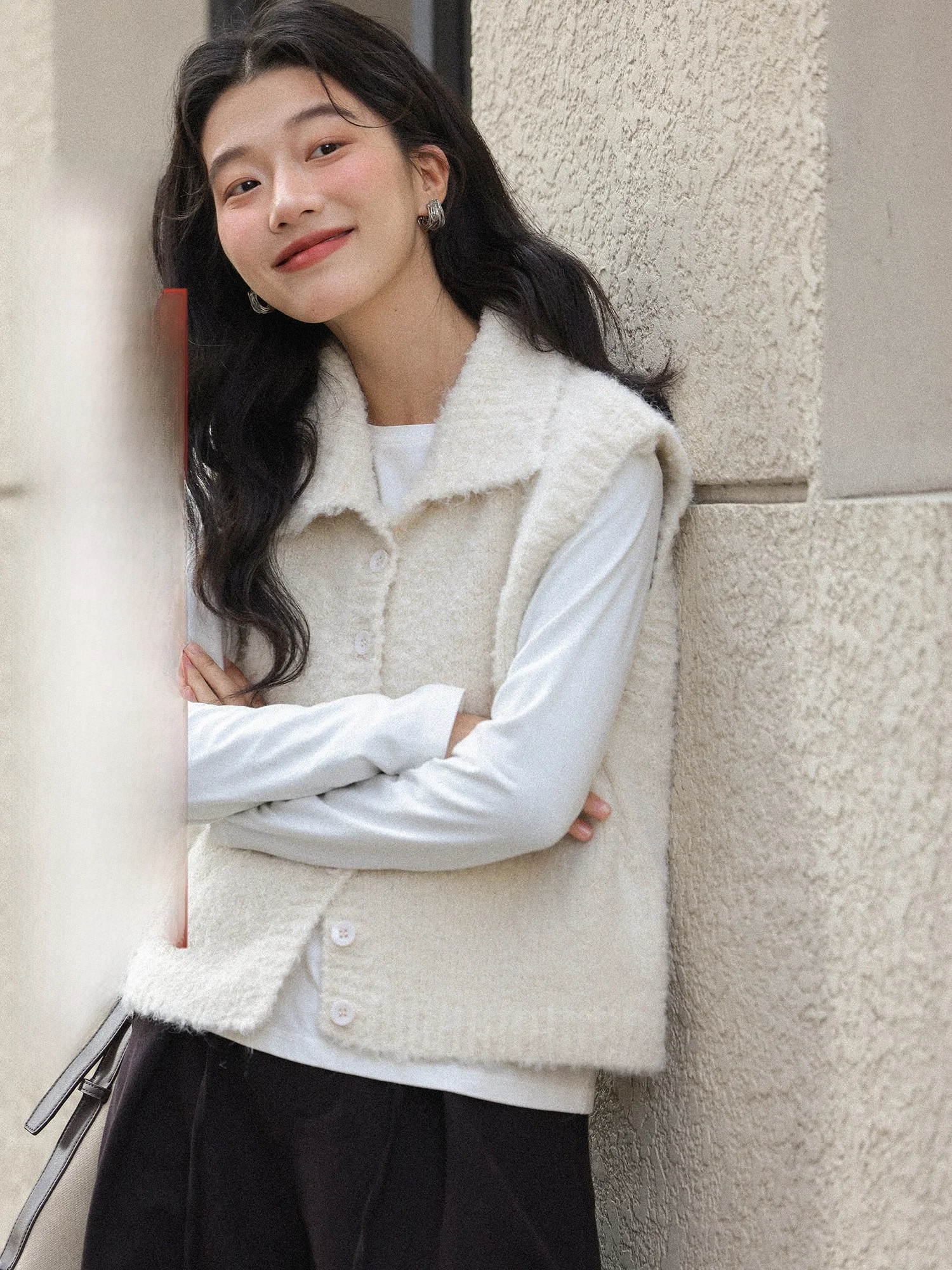 

Женский вязаный жилет-топ, зимняя верхняя одежда, с откидным воротником, для многослойного образа, в корейском стиле, однотонный, для повседневной носки, смешанный бренд