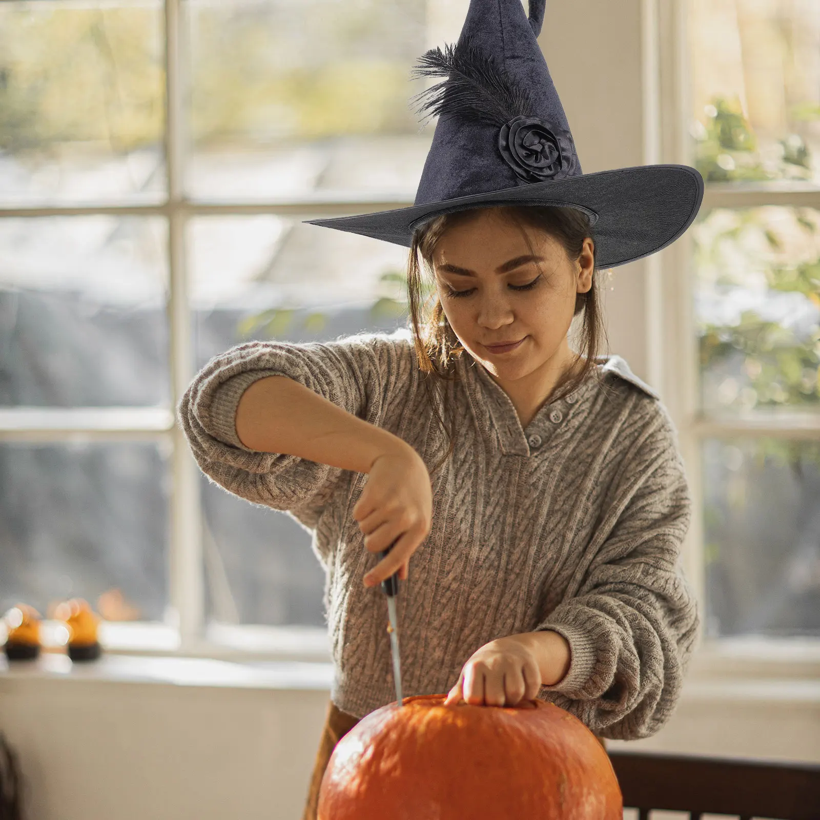 

Witch Hat Flannel Rose Embellished Cosplay Costume For Halloween Masquerade Party Wizard Hat Decorative Photo Prop