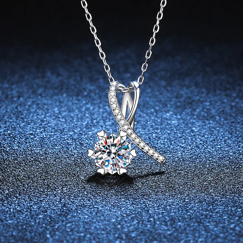 D Color Moissanite Necklace Pendant Women's Bow Clavicle Chain Silver Chain One Carat Necklace Women's Platinum PT950 Mark