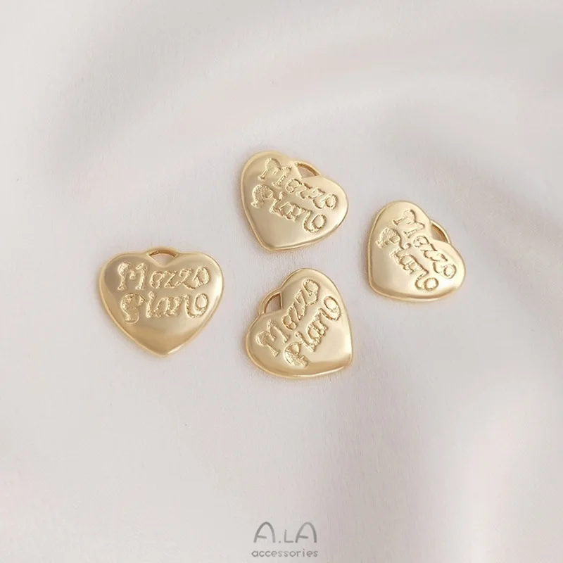 Colgante de corazón de melocotón con letras en inglés, estilo europeo y americano, color oro de 14 quilates, colgante de amor, colgante DIY para pulsera y collar